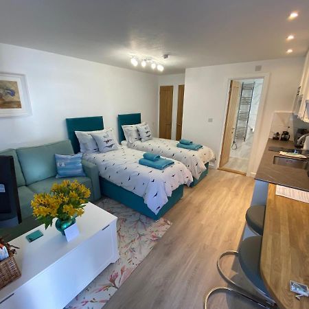 Sweet Caroline - Luxury Studio Stone'S Throw From Mousehole Harbour Exterior foto